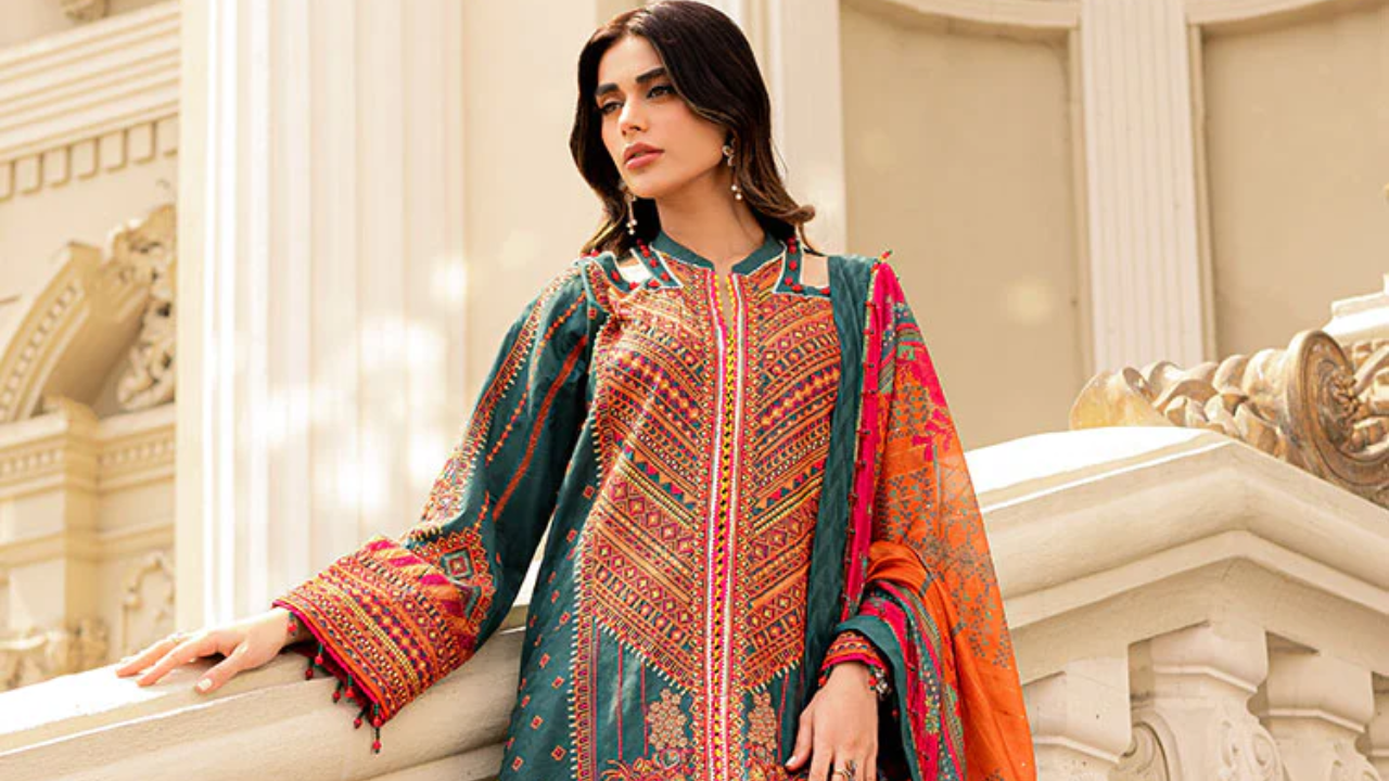 Digital Printed Lawn Suits: Artistry Meets Fashion