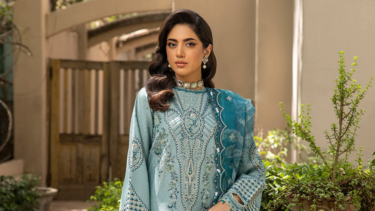 Unveiling the Exquisite Women's Embroidered Collection! – Ellena