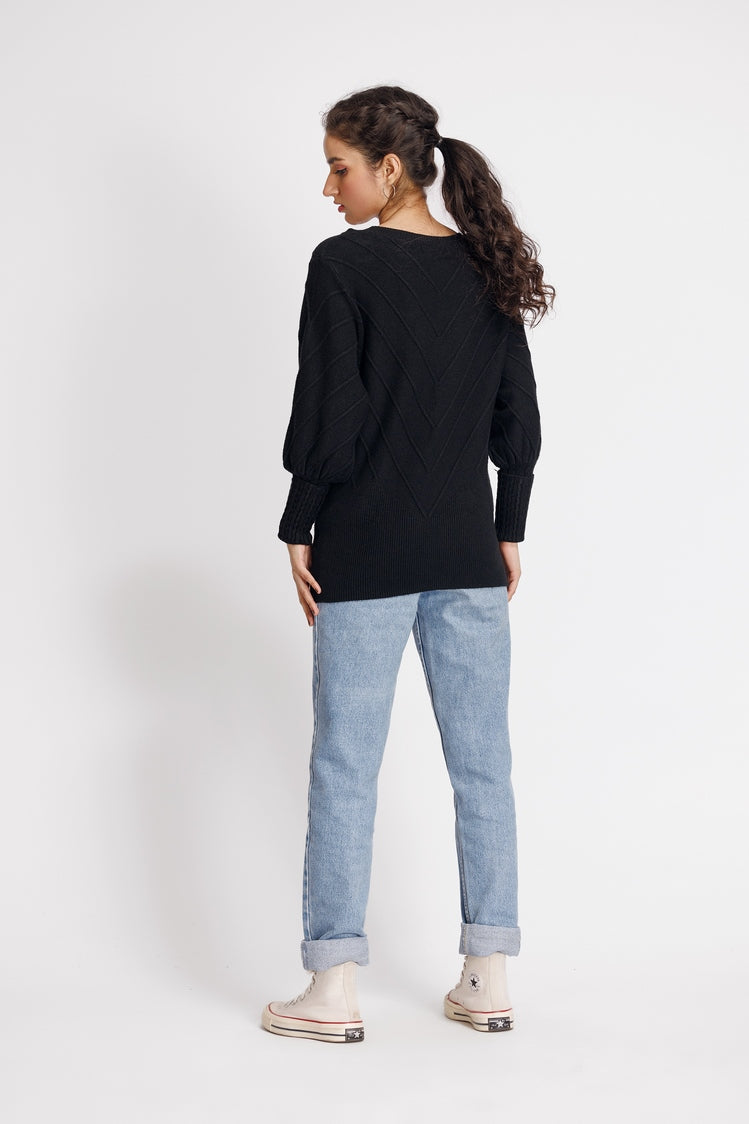 Round Neck Pullover Sweater