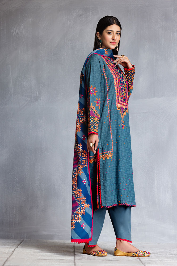 3-PC Stitched Khaddar Suit