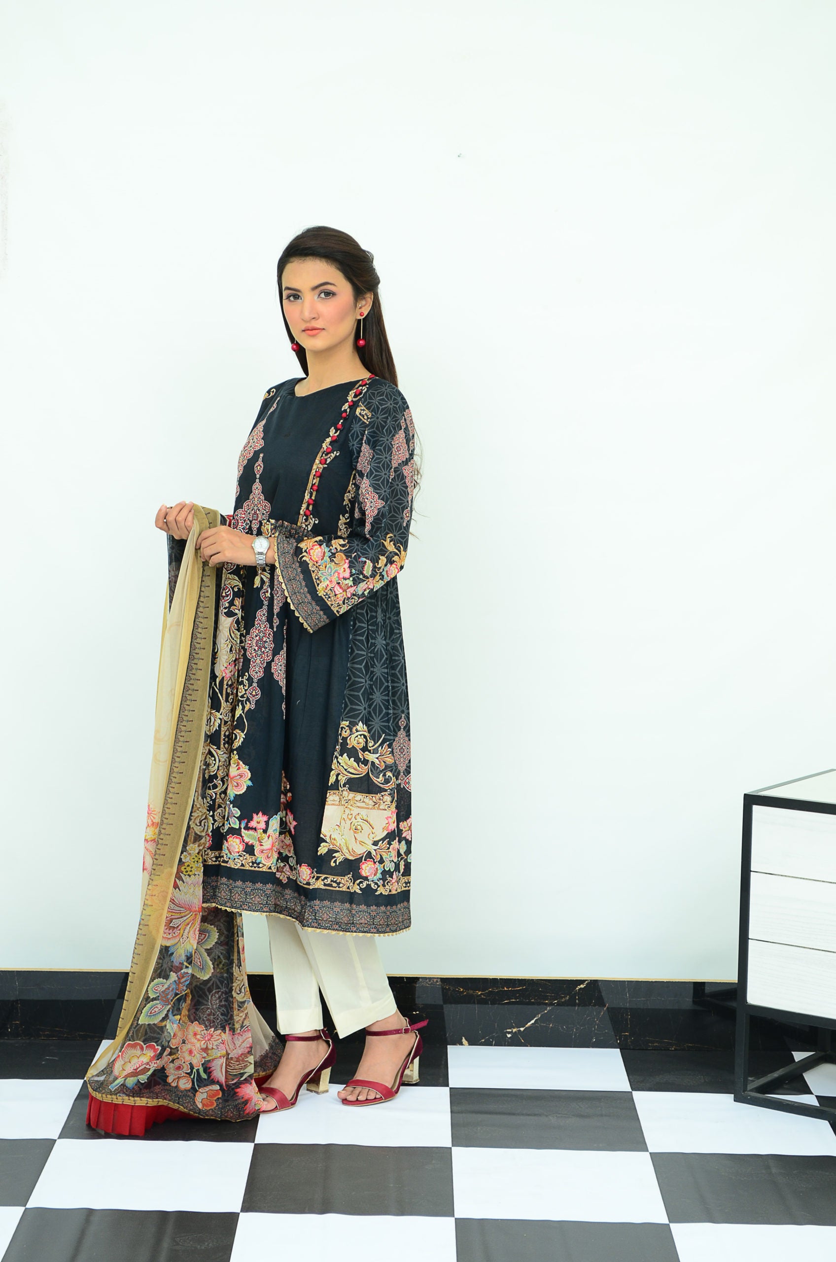 3-PC Unstitched Digital Printed Lawn Suit