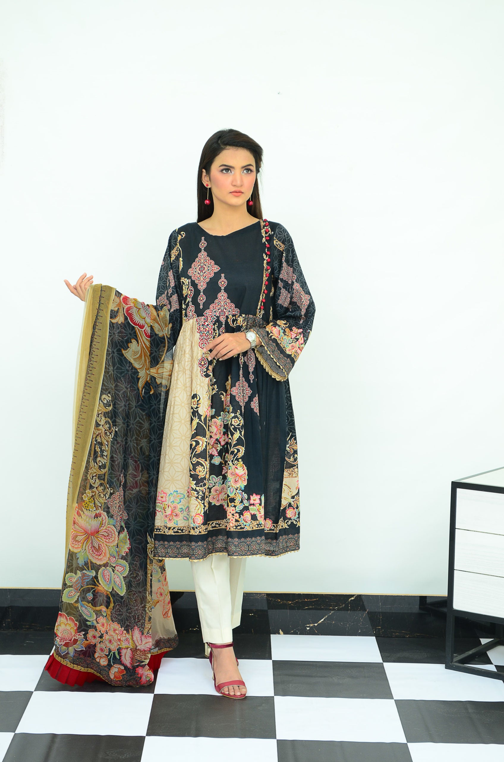 3-PC Unstitched Digital Printed Lawn Suit