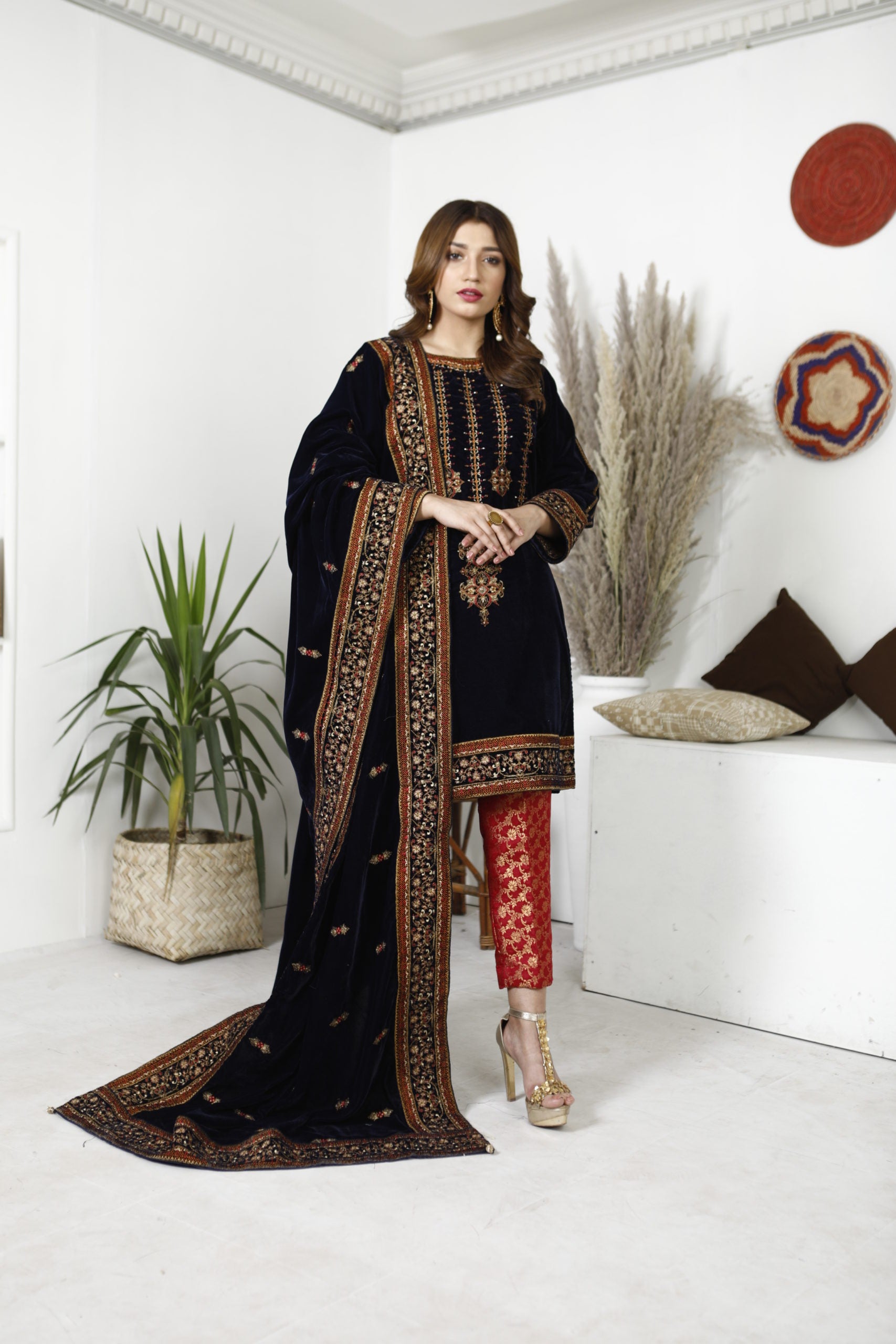 3-PC Unstitched Embroidered Velvet Suit