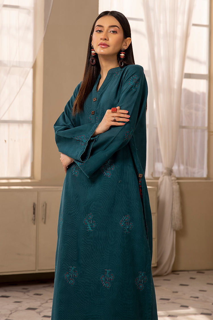 3-PC Stitched Embroidered Khaddar Suit