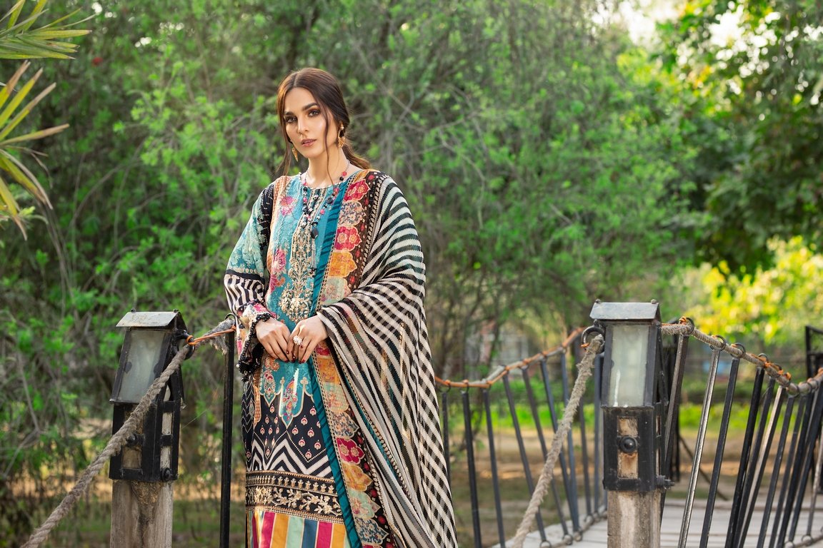 3-PC Unstitched Digital Printed Lawn Suit