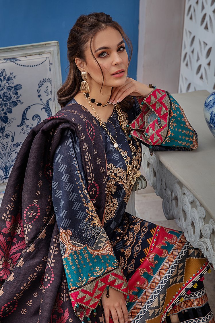 3-PC Unstitched Printed Jacquard Khaddar Suit