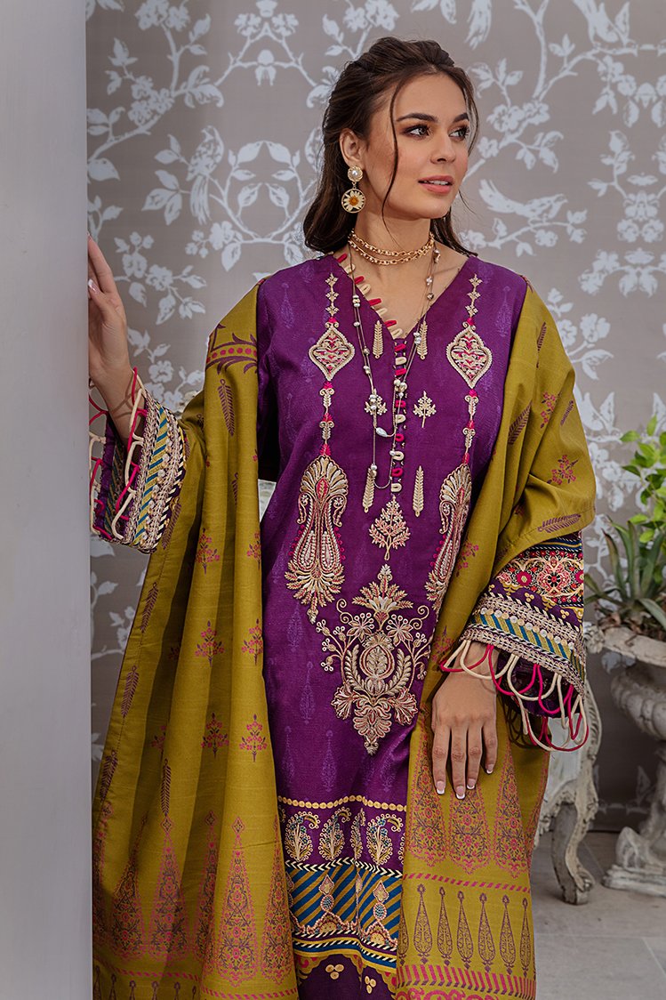 3-PC Unstitched Printed Jacquard Khaddar Suit