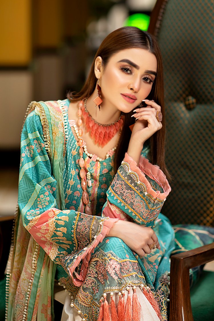 3-PC Unstitched Digital Printed Lawn Suit