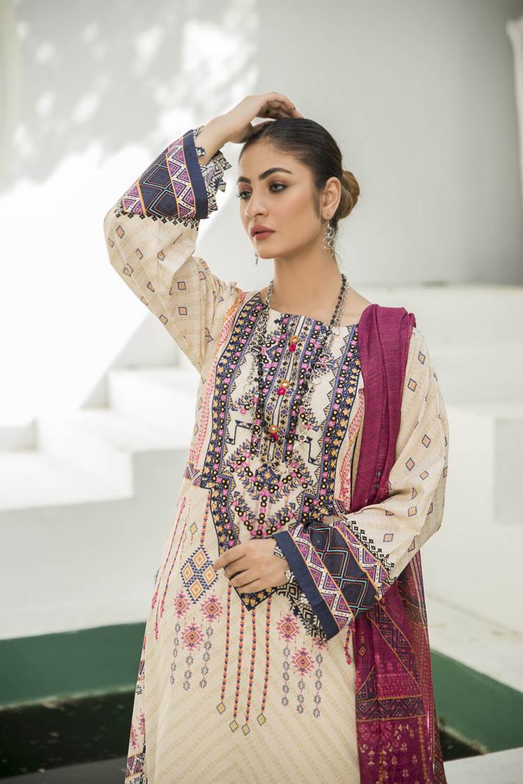 3-PC Stitched Lawn Suit