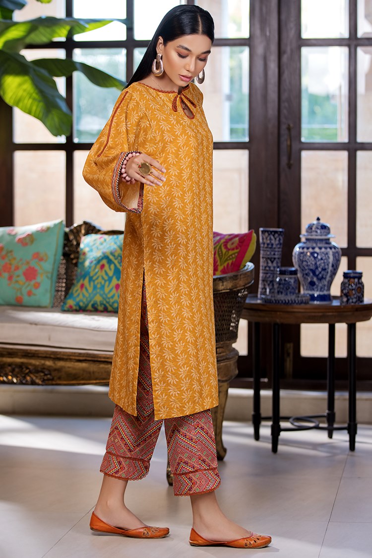 2-PC Stitched Khaddar Suit